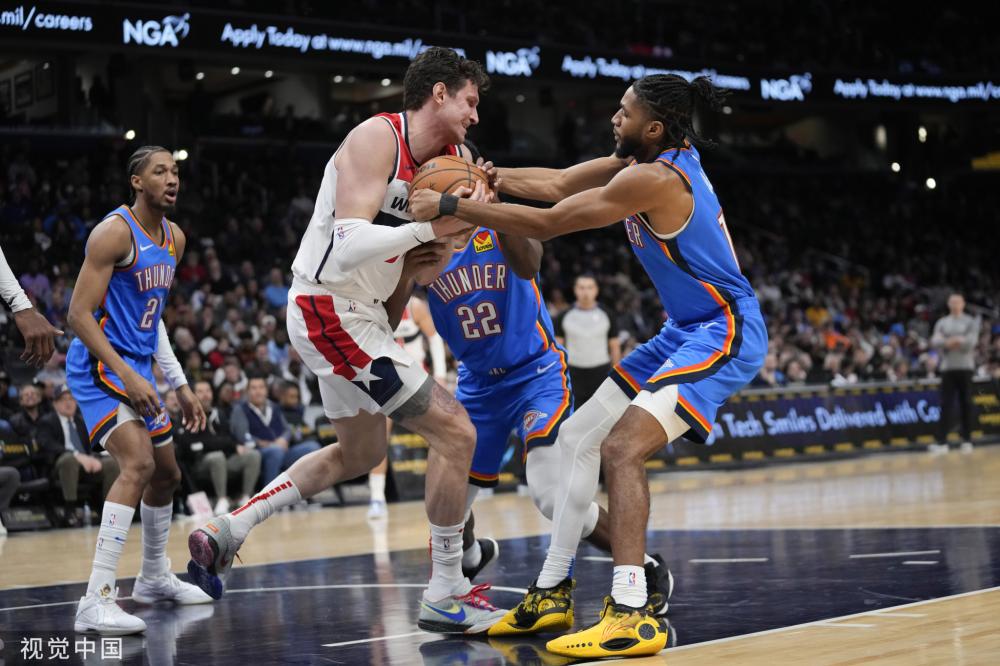 纽卡或许正 纽卡或许正