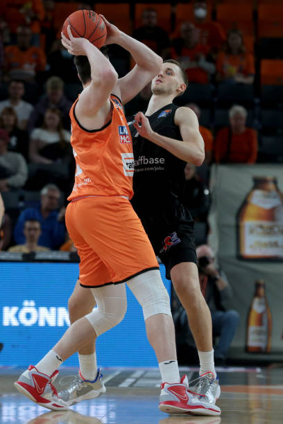 潮期做调整 潮期做调整